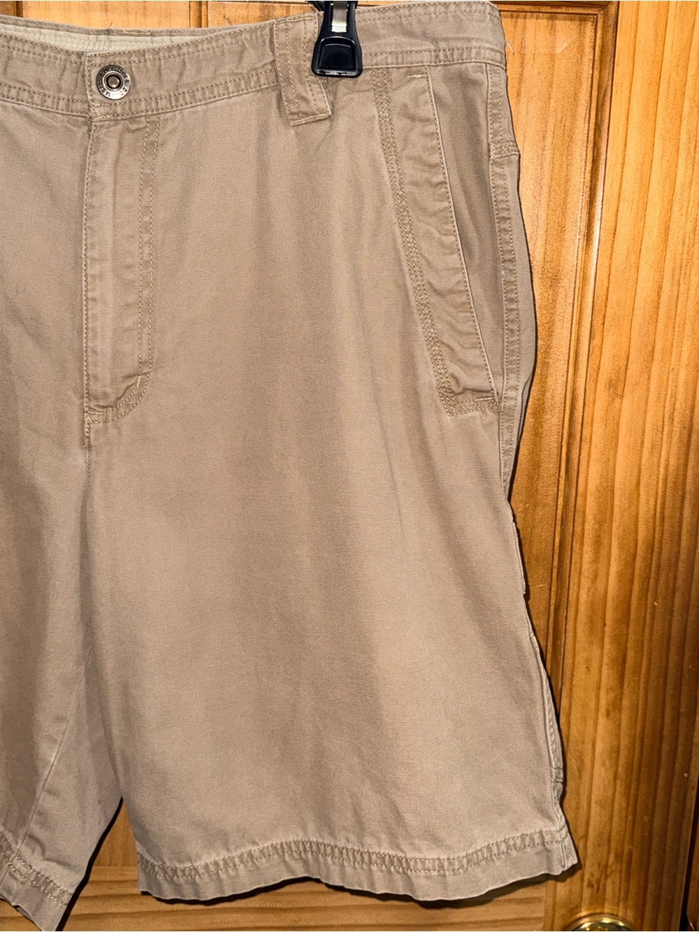 Columbia Men's Tan Flat-Front Outdoor Shorts with tech pockets - 36x9- GC - Picture 5 of 13